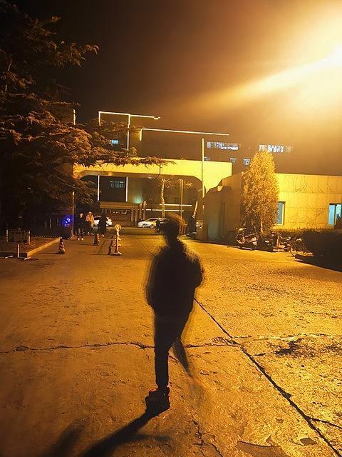  【厂龄三十年】那些被流水线偷走的青春，最终都变成了什么 情感心理