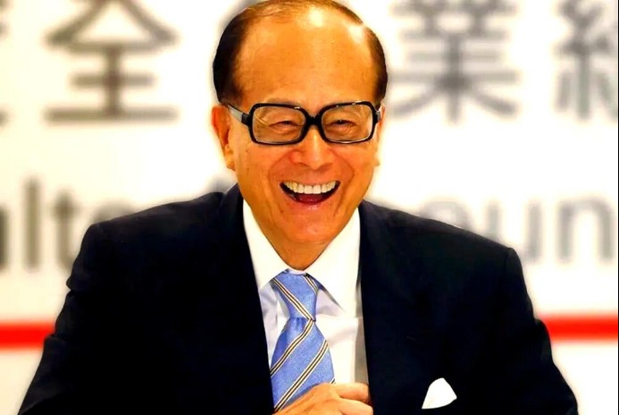  英国电网高位变现，长和系千亿资金转向；李嘉诚家族再展投资智慧。 股票财经 英国电网高位变现，长和系千亿资金转向；李嘉诚家族再展投资智慧。 股票财经 英国电网高位变现，长和系千亿资金转向；李嘉诚家族再展投资智慧。 股票财经 英国电网高位变现，长和系千亿资金转向；李嘉诚家族再展投资智慧。 股票财经