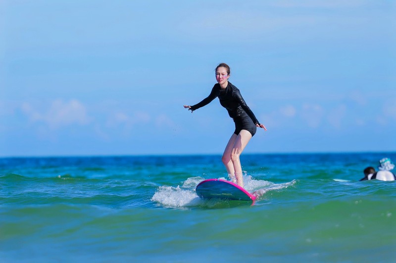  拒绝流量至上：西涌的静谧与重构，并非一场简单的商业置换 新闻 拒绝流量至上：西涌的静谧与重构，并非一场简单的商业置换 新闻